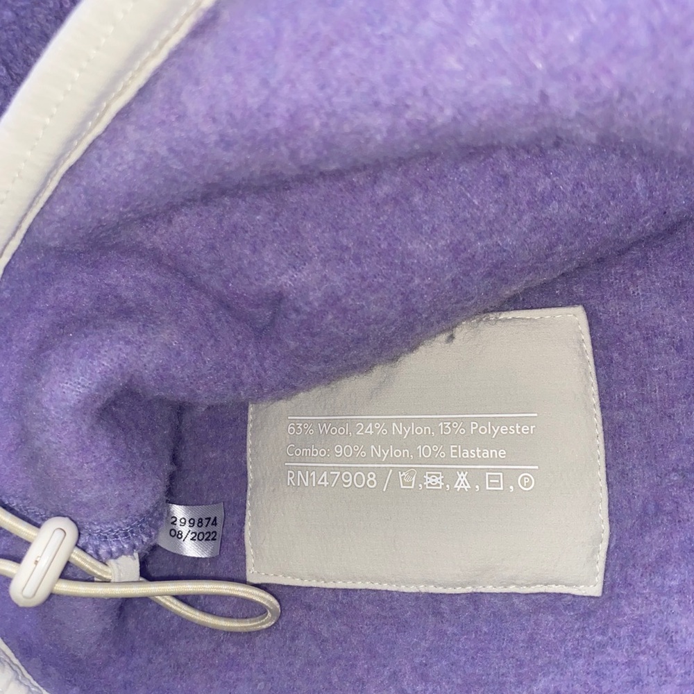 Outdoor Voices Hoodie size S Purple
MegaFleece SnapUp lilac pullover - Picture 8 of 8